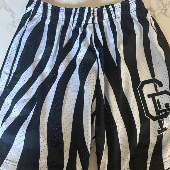Men’s zebra print crisp basketball shorts - Picture 1 of 4
